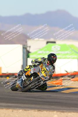 media/Dec-05-2024-Racers Edge (Thu) [[e102e0690b]]/3-B Group/Session 5 (Turn 16)/